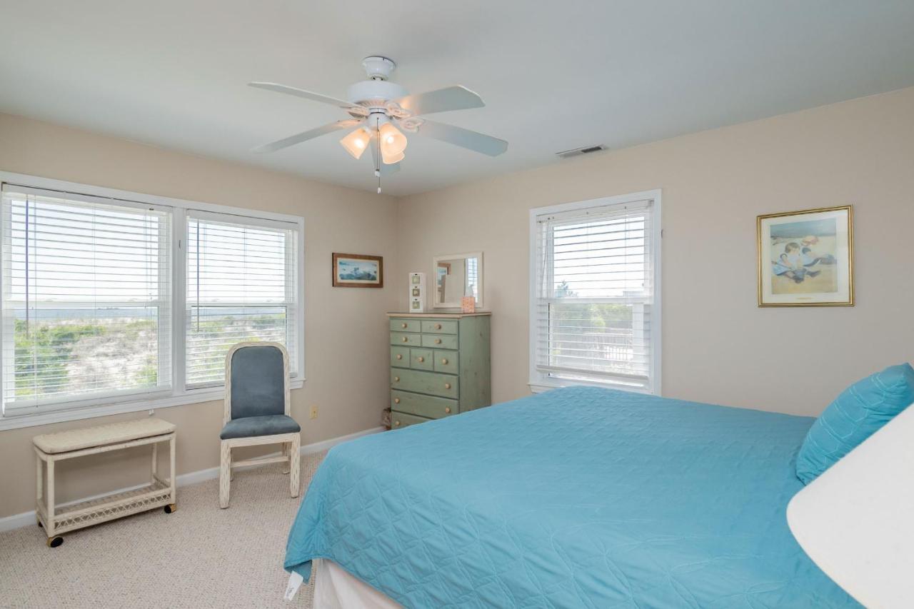 Katie Lou'S Place By Oak Island Accommodations Caswell Beach Екстериор снимка