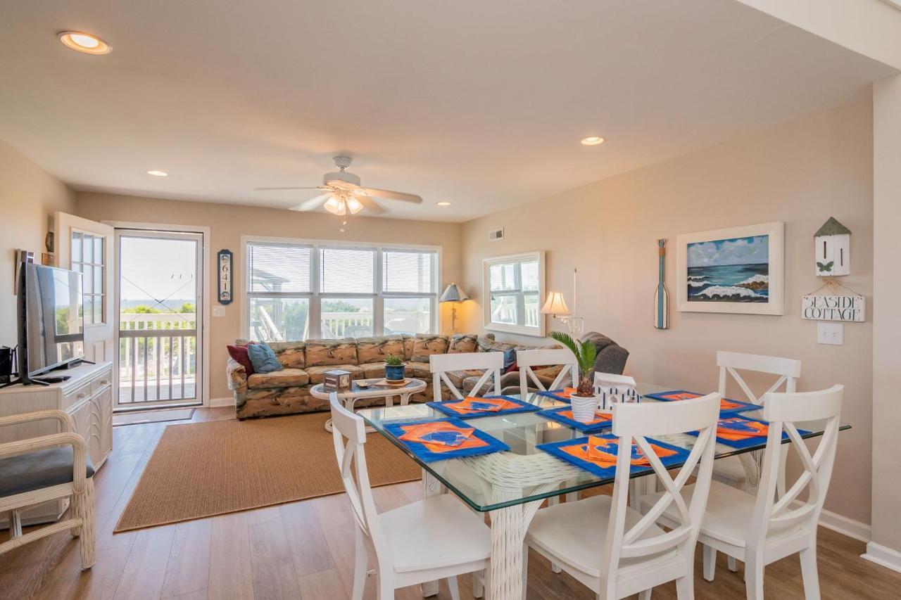 Katie Lou'S Place By Oak Island Accommodations Caswell Beach Екстериор снимка