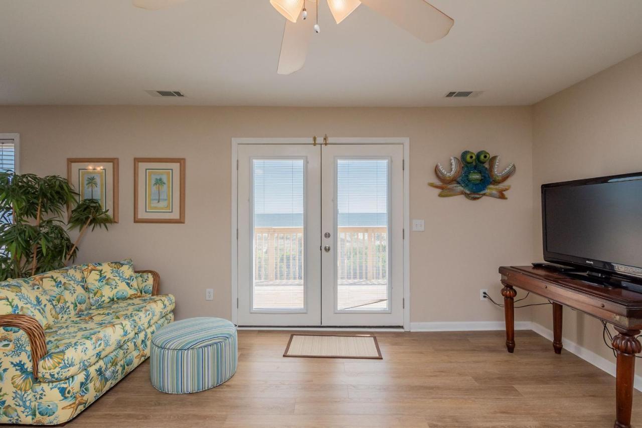 Katie Lou'S Place By Oak Island Accommodations Caswell Beach Екстериор снимка