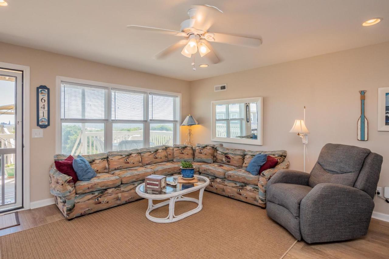 Katie Lou'S Place By Oak Island Accommodations Caswell Beach Екстериор снимка