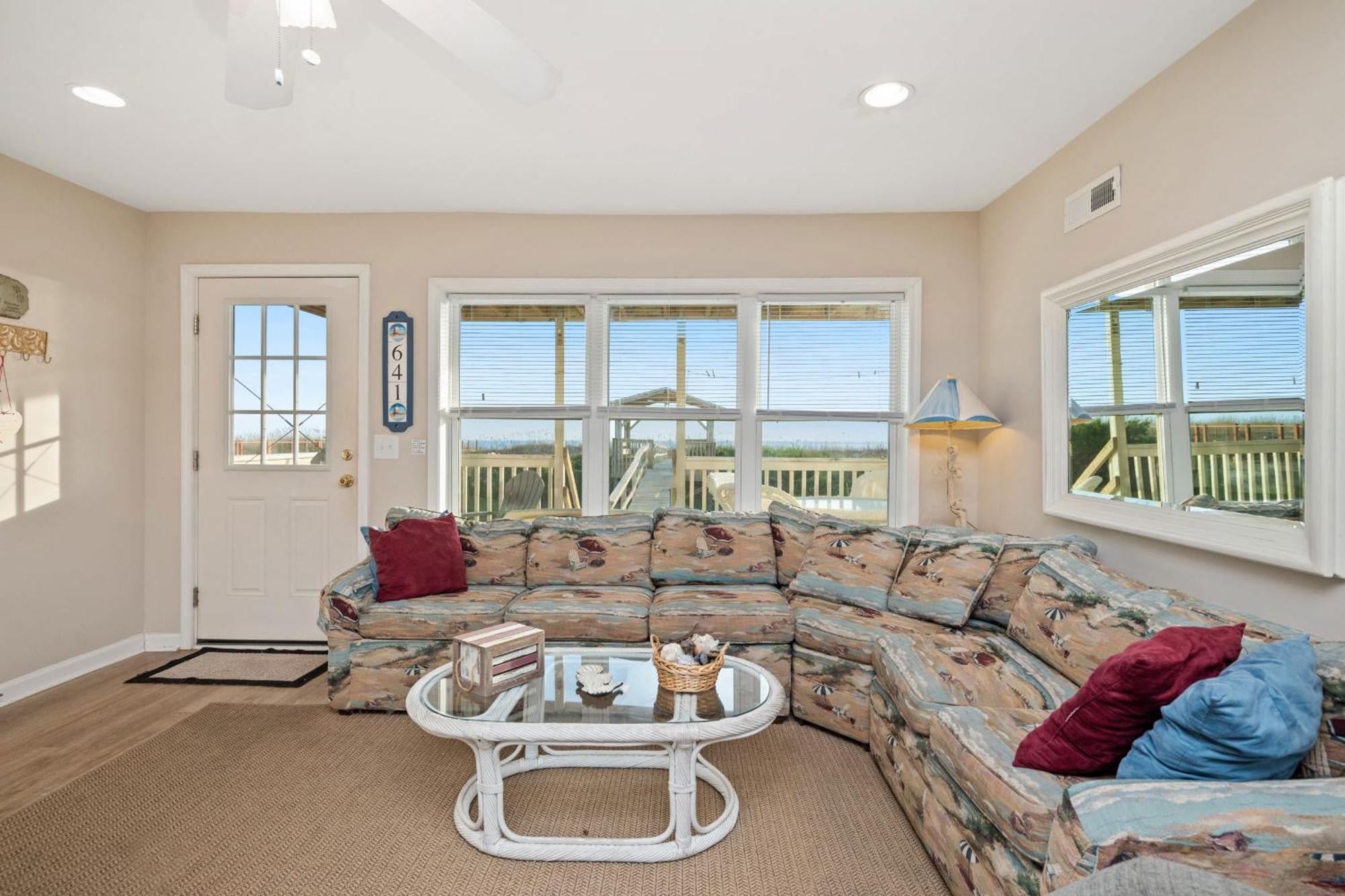Katie Lou'S Place By Oak Island Accommodations Caswell Beach Екстериор снимка